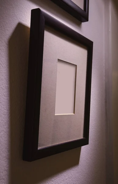 Empty Wooden Picture Frame Hanged Wall Viewed Aside — Stock Photo, Image