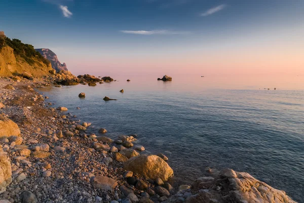 Paisaje de costa rocosa — Foto de Stock