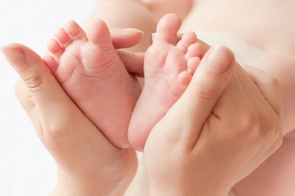Pies de bebé primer plano —  Fotos de Stock