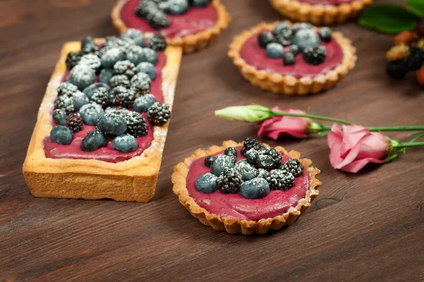 Tarte delicioase de fructe de padure — Fotografie, imagine de stoc