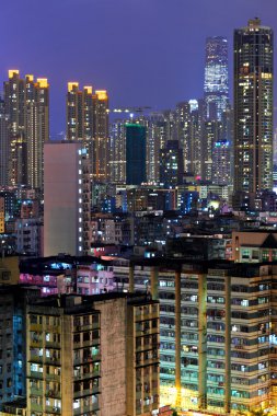 Hong kong kalabalık binalar gece