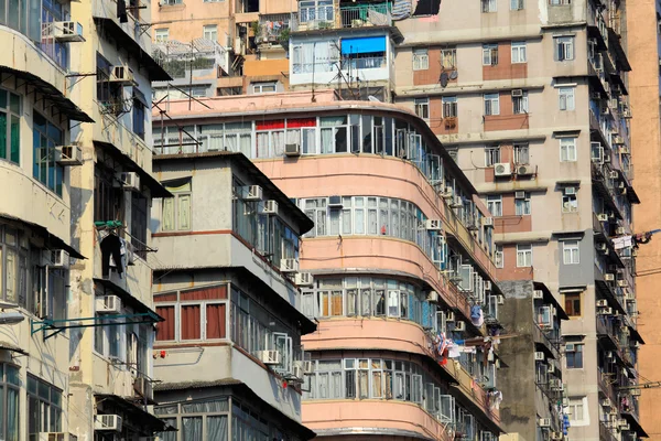 Edifício antigo apartamento em Hong Kong — Fotografia de Stock