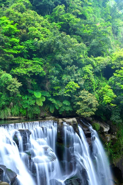 Waterfall in taiwan — Stock Photo, Image