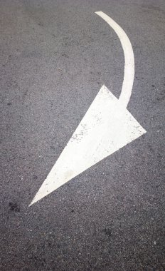 ok yönünü olan yol