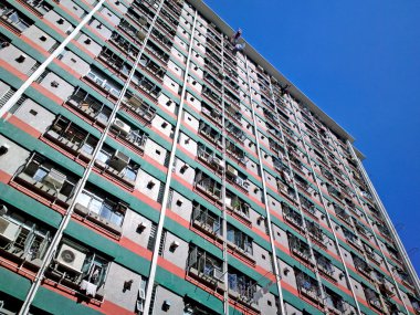 Hong Kong 'da halka açık bir apartman.