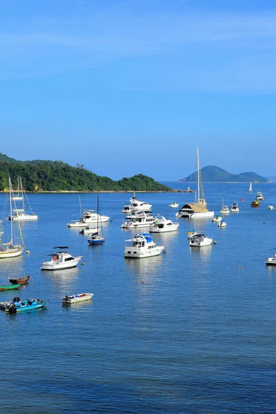 Yate en la bahía — Foto de Stock