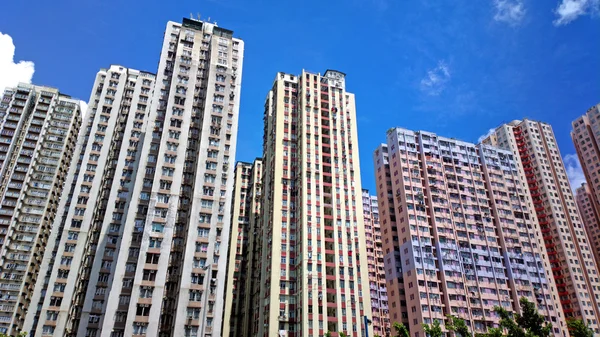 Dom z apartamentami w hong Kongu — Zdjęcie stockowe