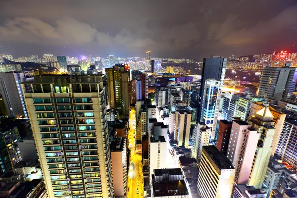시내에서 밤에 높은 Hong Kong 보기 — 스톡 사진