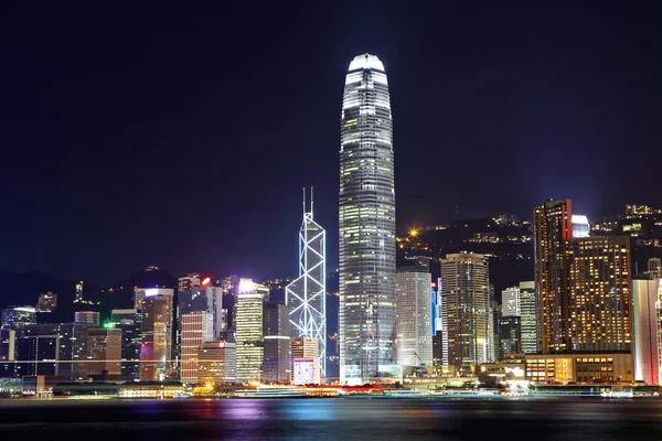 Hong kong skyline à noite — Fotografia de Stock