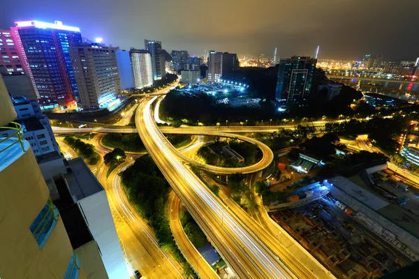 Tráfico en Hong Kong por la noche — Foto de Stock