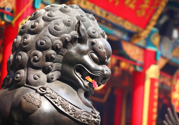 Statue de lion chinois — Photo