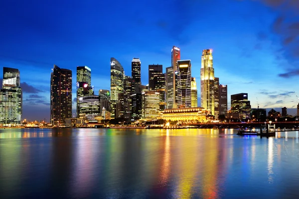 Singapore stad skyline 's nachts — Stockfoto