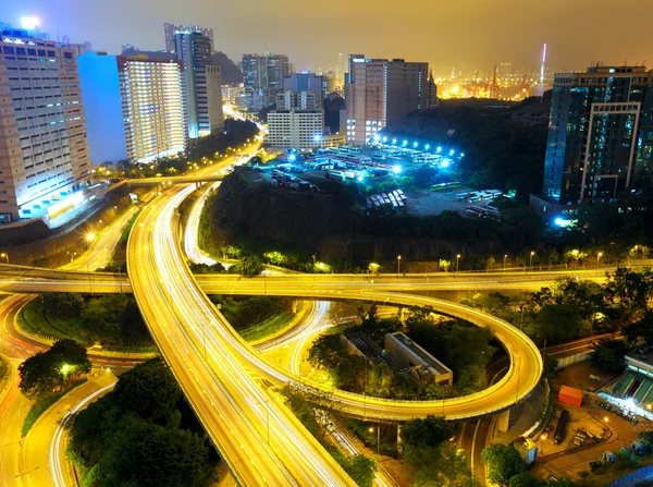 Karayolu trafik ışığı iz — Stok fotoğraf