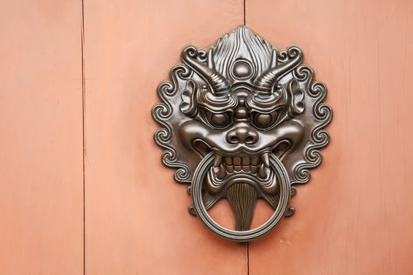 Lion door knob — Stock Photo, Image