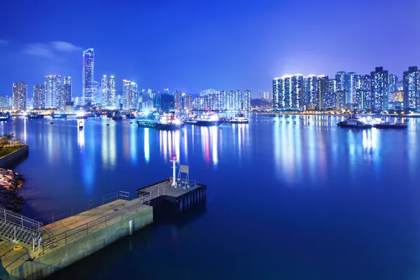 Harbor in Hong Kong at night — Stock Photo, Image