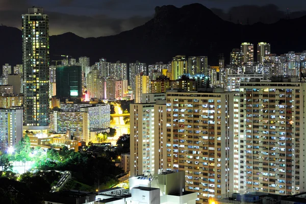 Kowloon en la noche, en el centro de Hong Kong — Foto de Stock