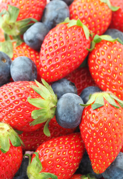 Strawberries and Blueberries mix