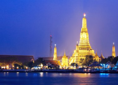 Bangkok gece WAT arun