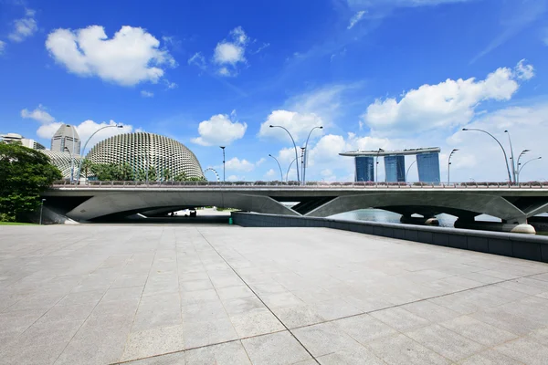 新加坡商务区与空正方形 — 图库照片