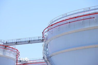 petrol rafinerisi tank