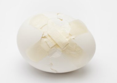 kırık beyaz yumurta plastik sıva ile