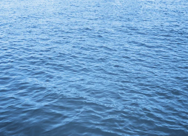 Superficie de agua azul del mar — Foto de Stock