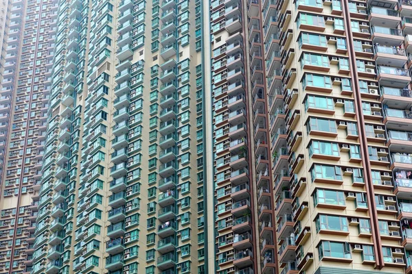 Lakóépület külseje Hong Kongban — Stock Fotó