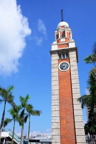 Wieża zegarowa w hong Kongu — Zdjęcie stockowe