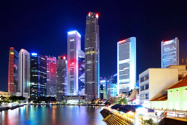 Ville de Singapour la nuit — Photo