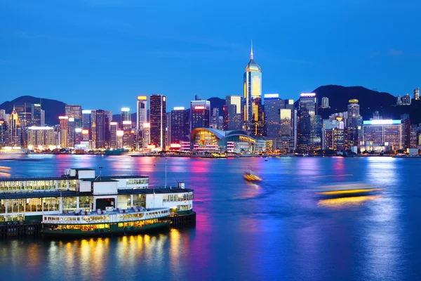 Hong kong skyline à noite — Fotografia de Stock