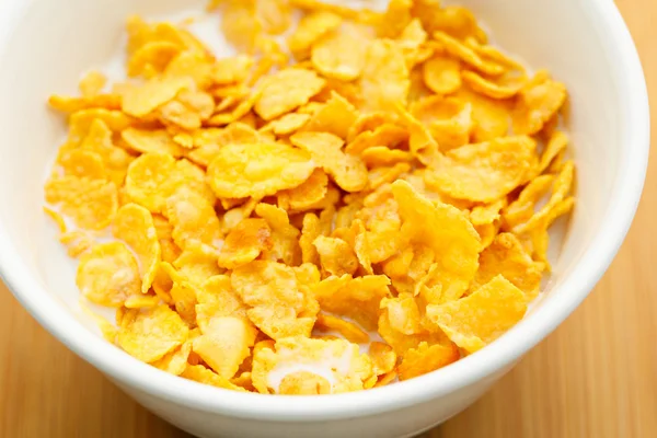Cornflake in Schüssel — Stockfoto