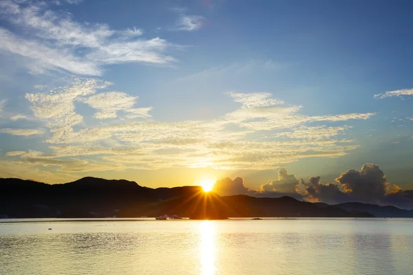 Sunrise and sea — Stock Photo, Image