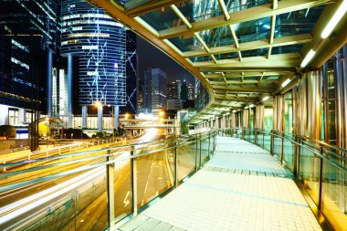 Modern yaya köprüsü