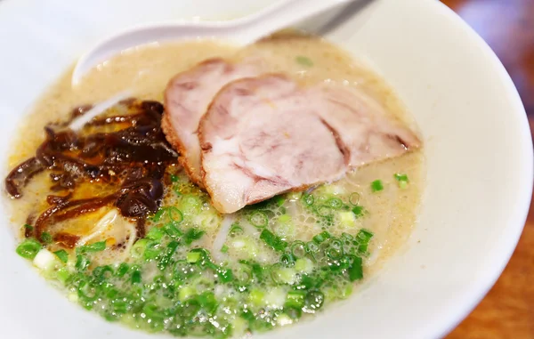 Tagliatelle giapponesi al ramen — Foto Stock