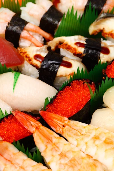 Janpanese porcję sushi — Zdjęcie stockowe