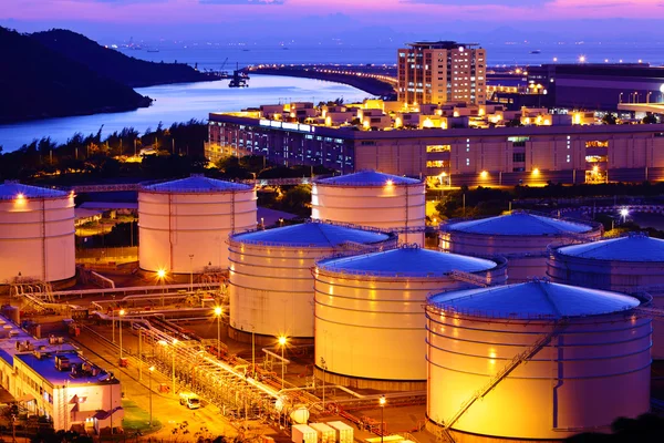 Oil tank during sunset — Stock Photo, Image