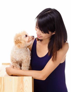 fino köpeği ile Asyalı kadın