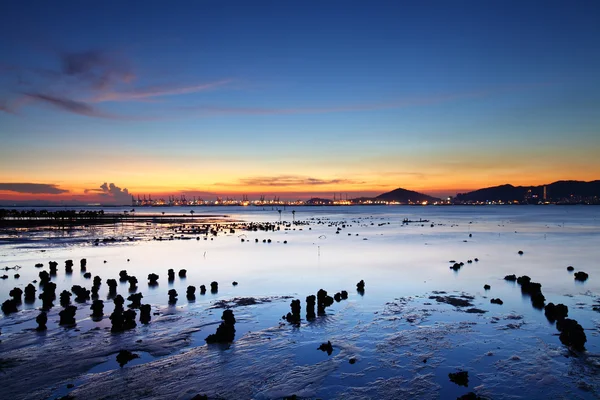 Zonsondergang met zee — Stockfoto