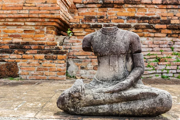 Buddha rotto ad Ayuttaya, Thailandia — Foto Stock