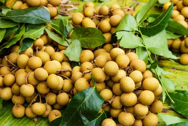 Longan op de fruitmarkt — Stockfoto