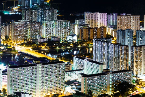 Allmänna bostäder i Hongkong på natten — Stockfoto