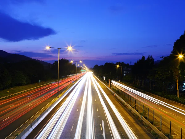 Verkehrsweg auf der Autobahn — Stockfoto