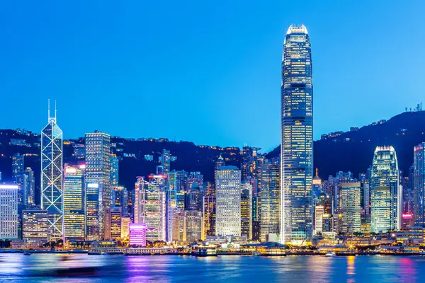 Hong kong skyline à noite — Fotografia de Stock