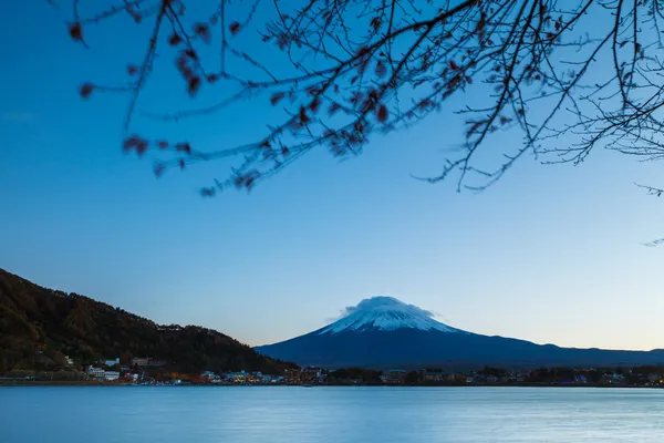 MT. fuji och sjön — Stockfoto