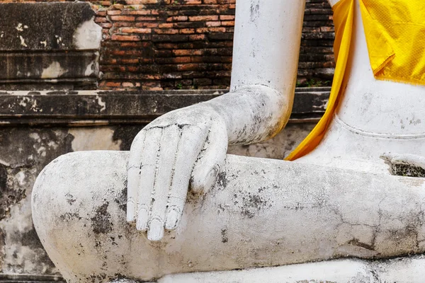 Parte della statua bianca antica buddha — Foto Stock