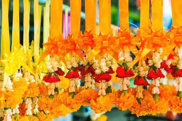Guirnalda flor para la adoración —  Fotos de Stock