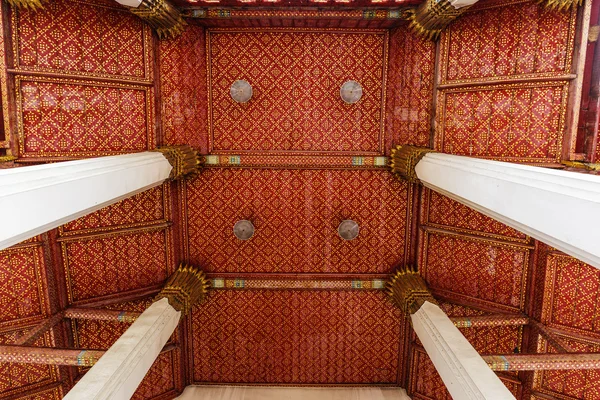 Traditional Thai style ceiling decorative — Stock Photo, Image