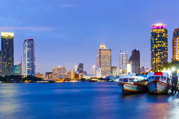 Bangkok skyline at night — Stock Photo, Image
