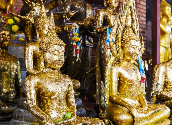 Golden foil on buddha statue — Stock Photo, Image