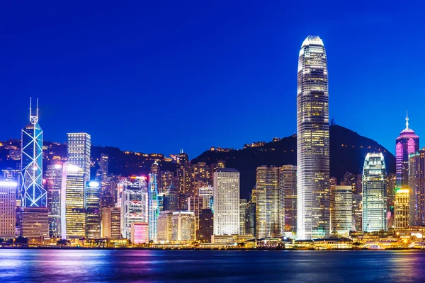 Hong kong skyline à noite — Fotografia de Stock